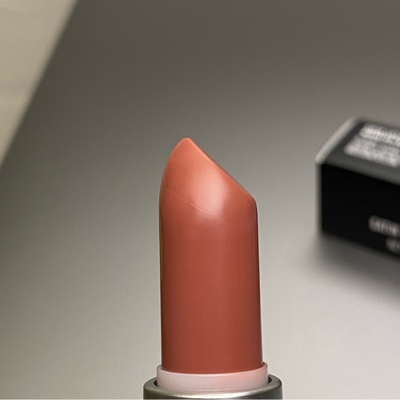 MAC “Faux” Lipstick - Picture 5 of 7